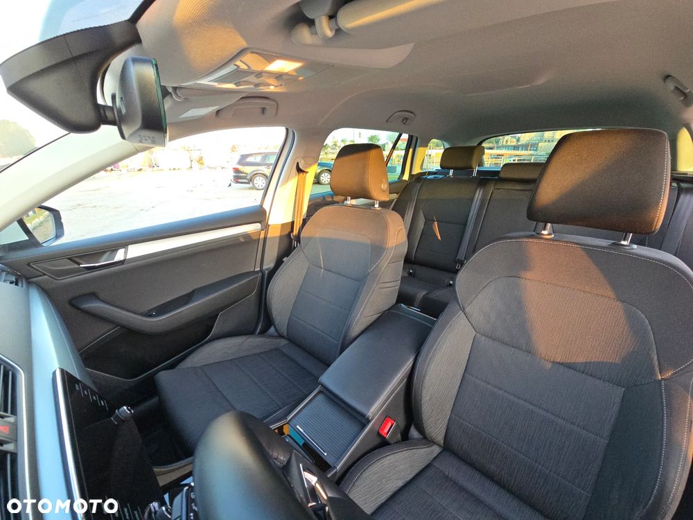 Skoda Superb 2.0 TDI Ambition DSG - 15