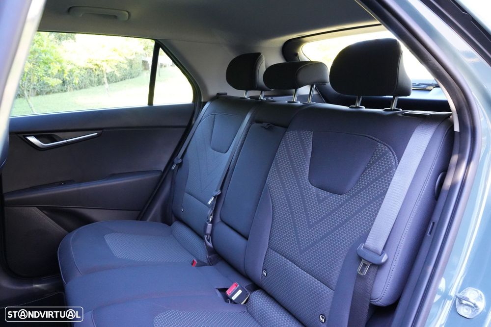 Kia Niro EV 64kWh Drive - 9