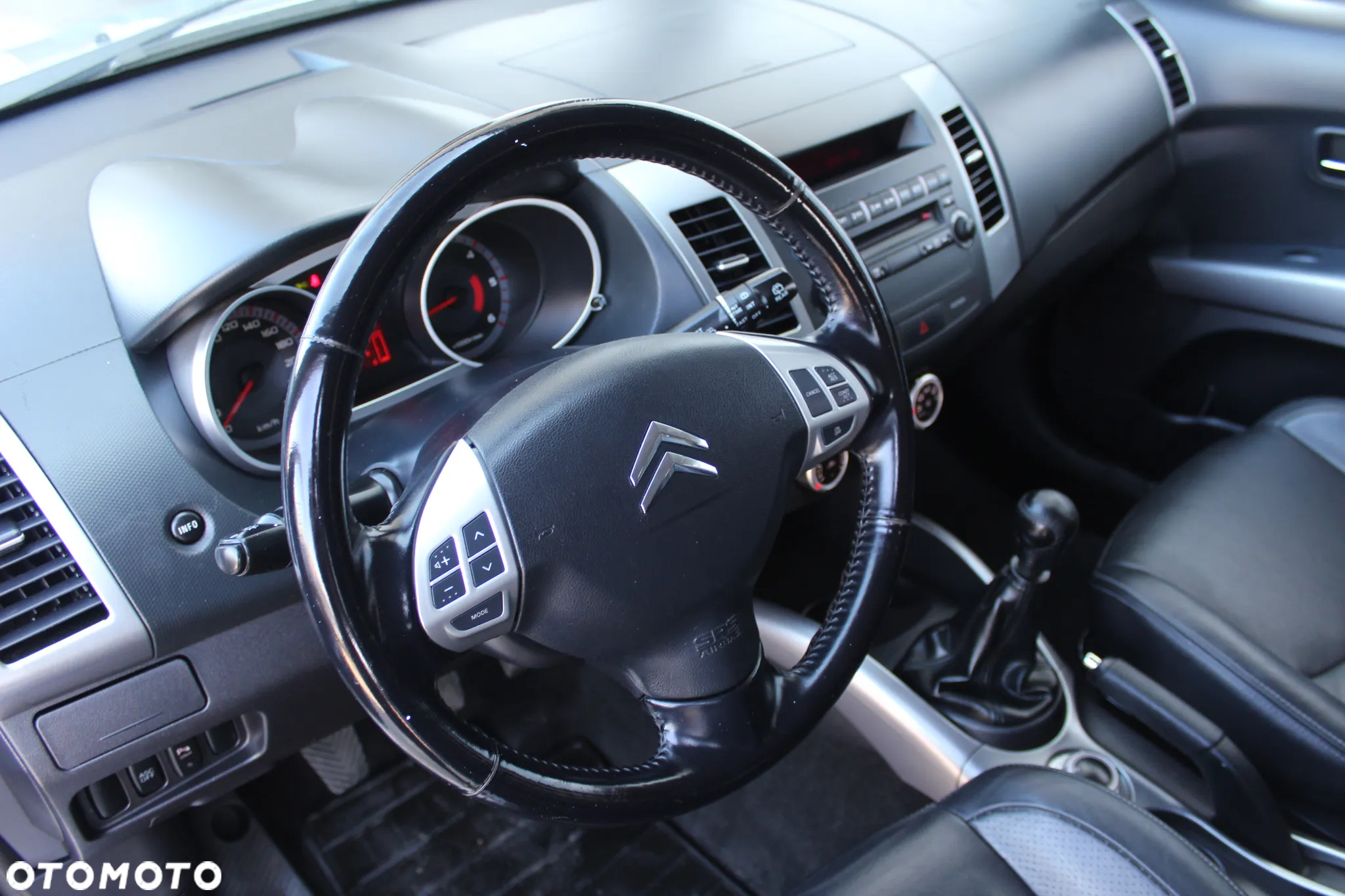 Citroën C-Crosser 2.2 HDi Exclusive - 13