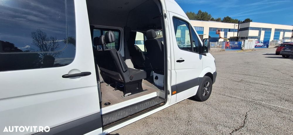 Mercedes-Benz SPRINTER 319 v6 - 4