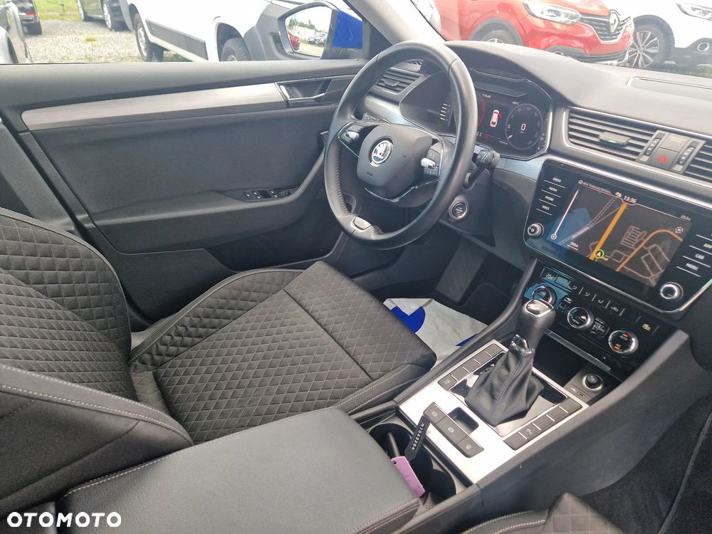 Skoda Superb 2.0 TDI SCR Active DSG - 36