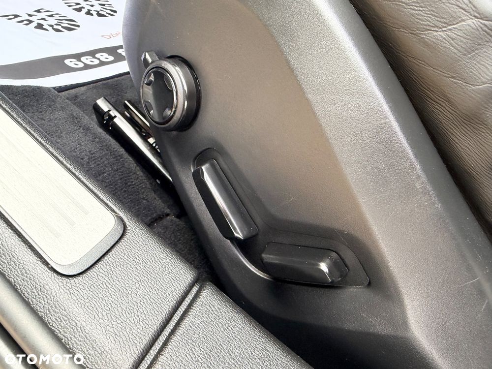 Volvo V60 D3 R-Design - 20