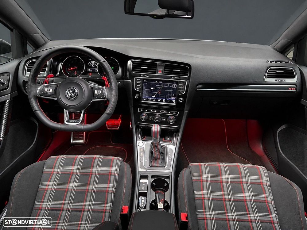 VW Golf 2.0 TSi GTi DSG Performance - 16