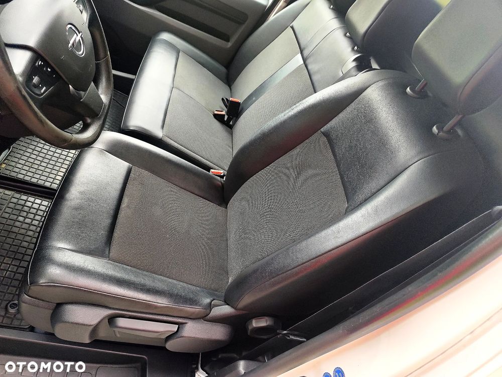 Opel VIVARO - 19