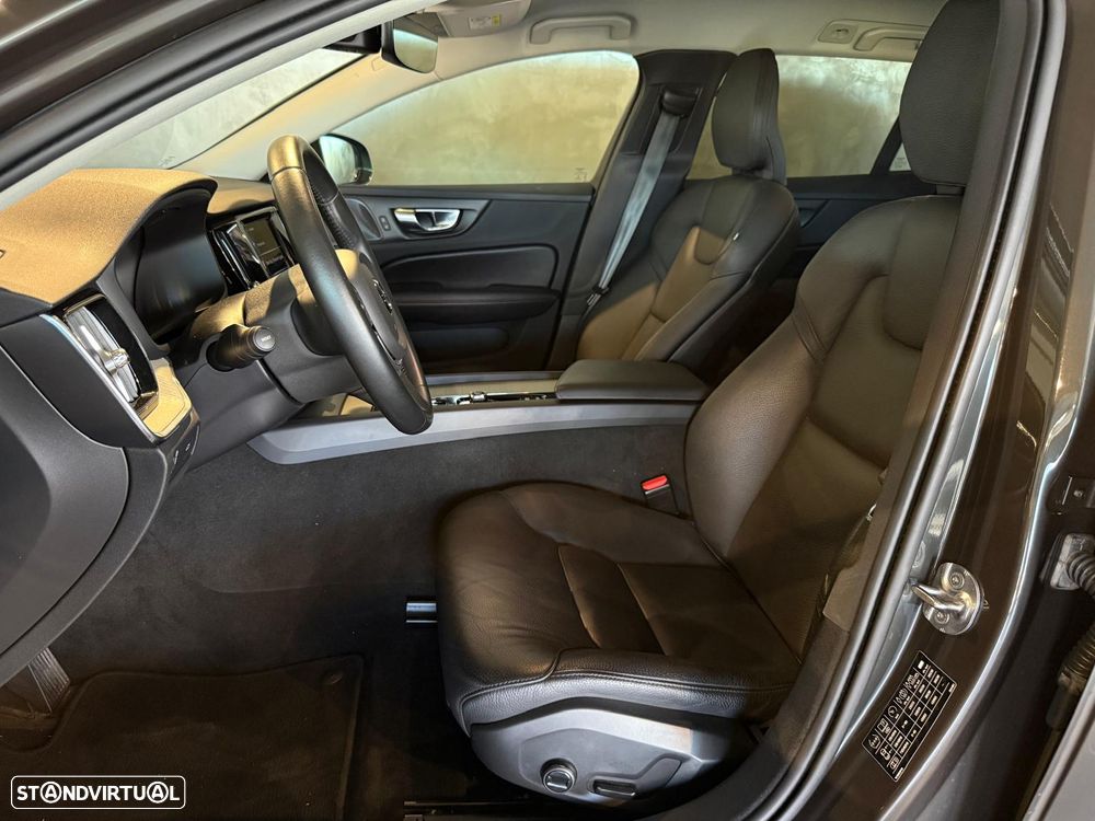 Volvo V60 Cross Country 2.0 B4 Geartronic - 15