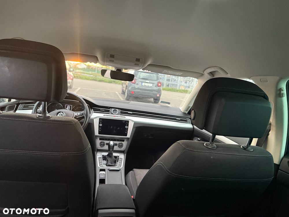 Volkswagen Passat 2.0 TDI BMT Comfortline DSG - 11