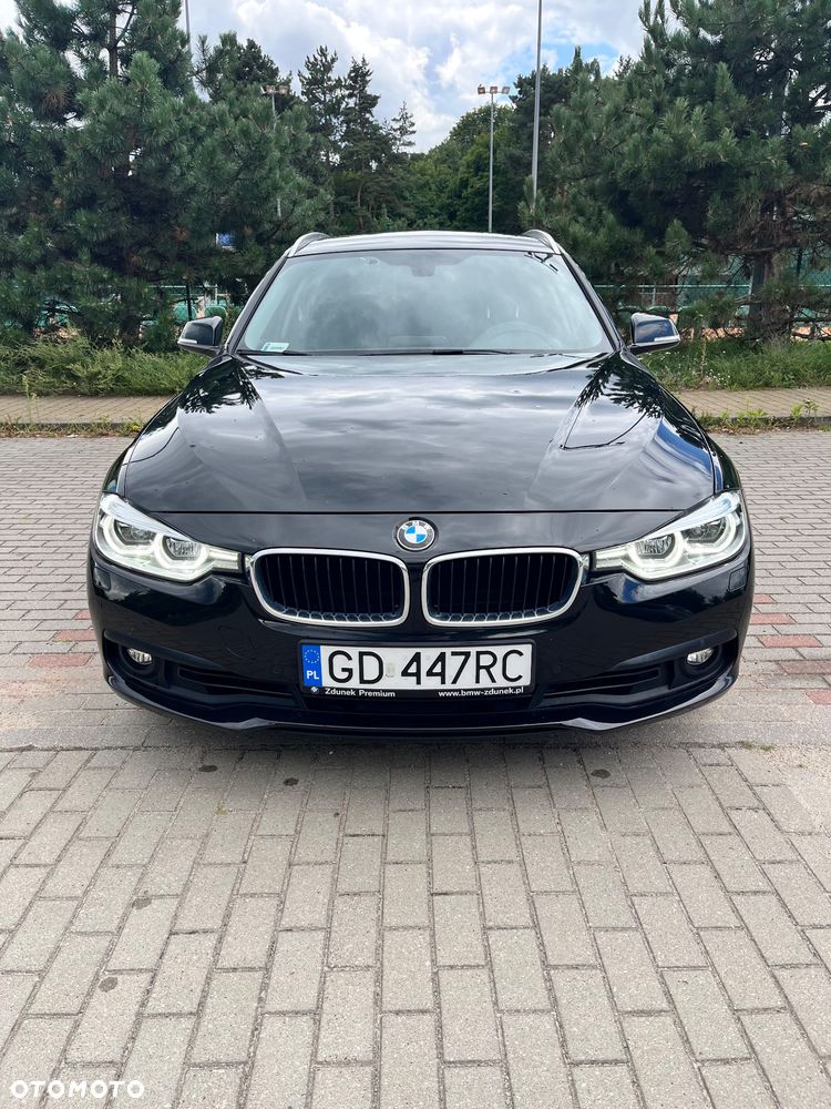 BMW Seria 3 320i xDrive Advantage - 1