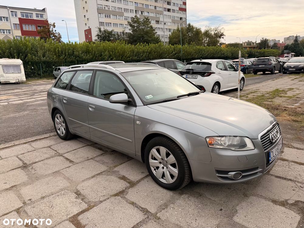 Audi A4 - 1