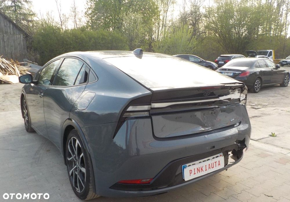 Toyota Prius - 16