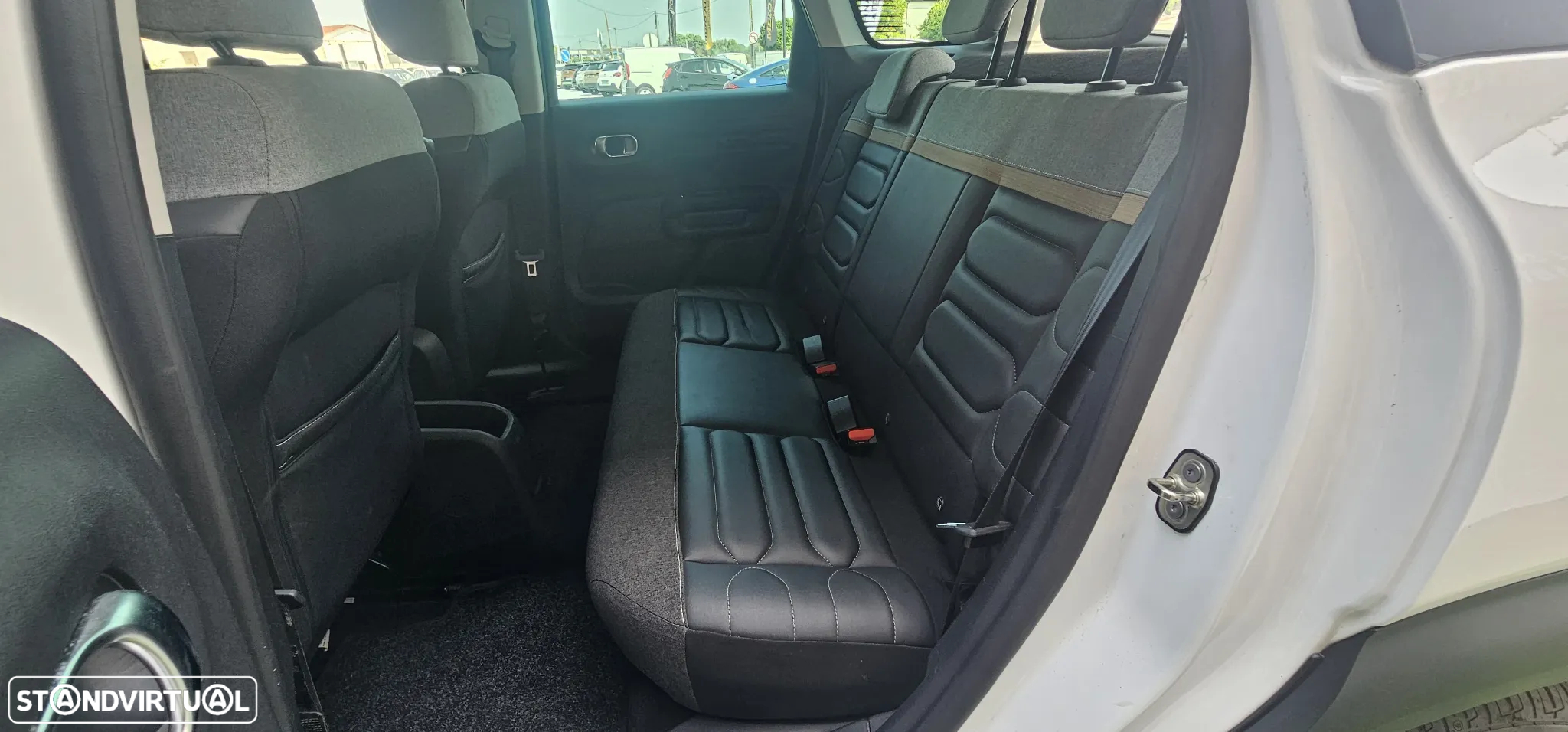 Citroën C3 Aircross 1.5 BlueHDi Feel - 16