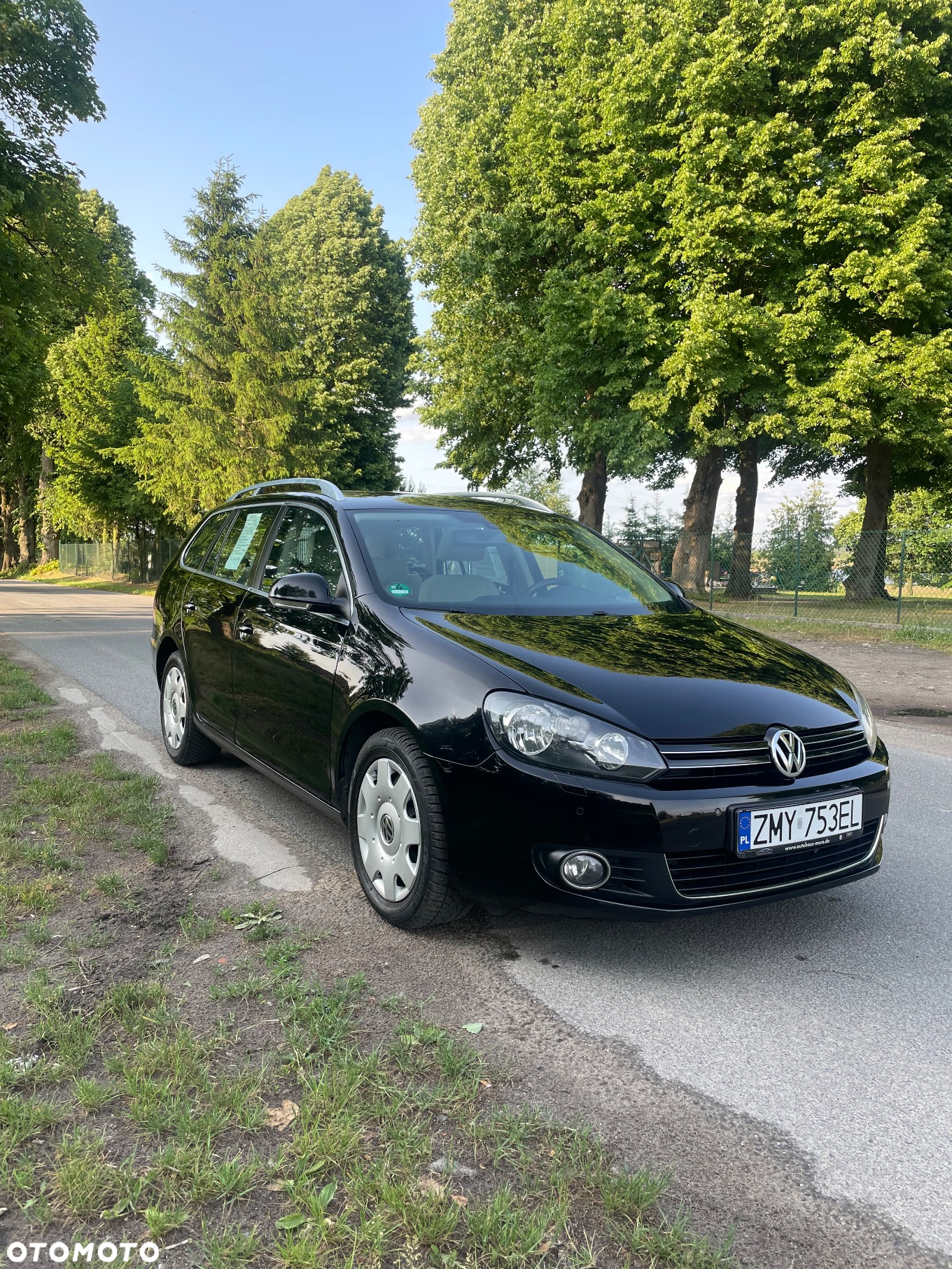 Volkswagen Golf VI 2.0 TDI Highline DSG - 2
