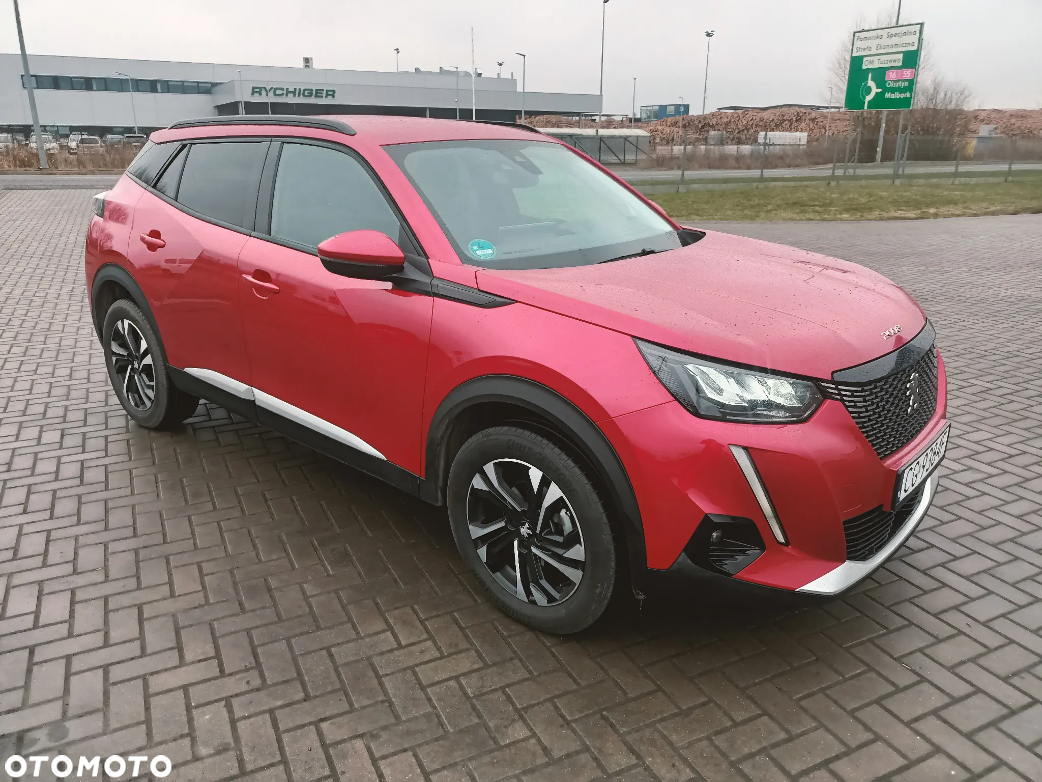 Peugeot 2008 - 4