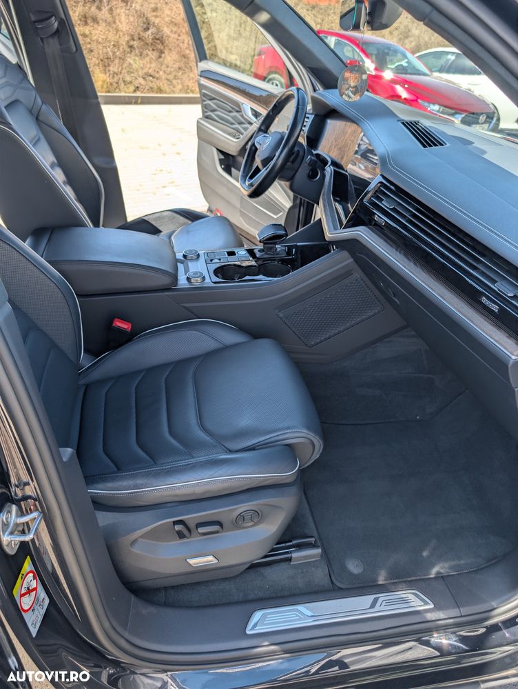 Volkswagen Touareg 3.0 V6 TDI 4Motion DPF Automatik Atmosphere - 14