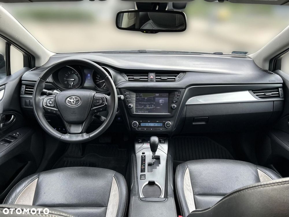 Toyota Avensis 2.0 Premium MS - 12