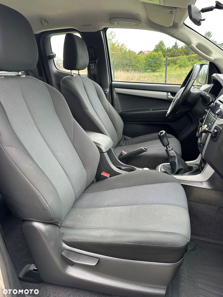 Isuzu D-Max 4x4 Double Cab Custom - 18