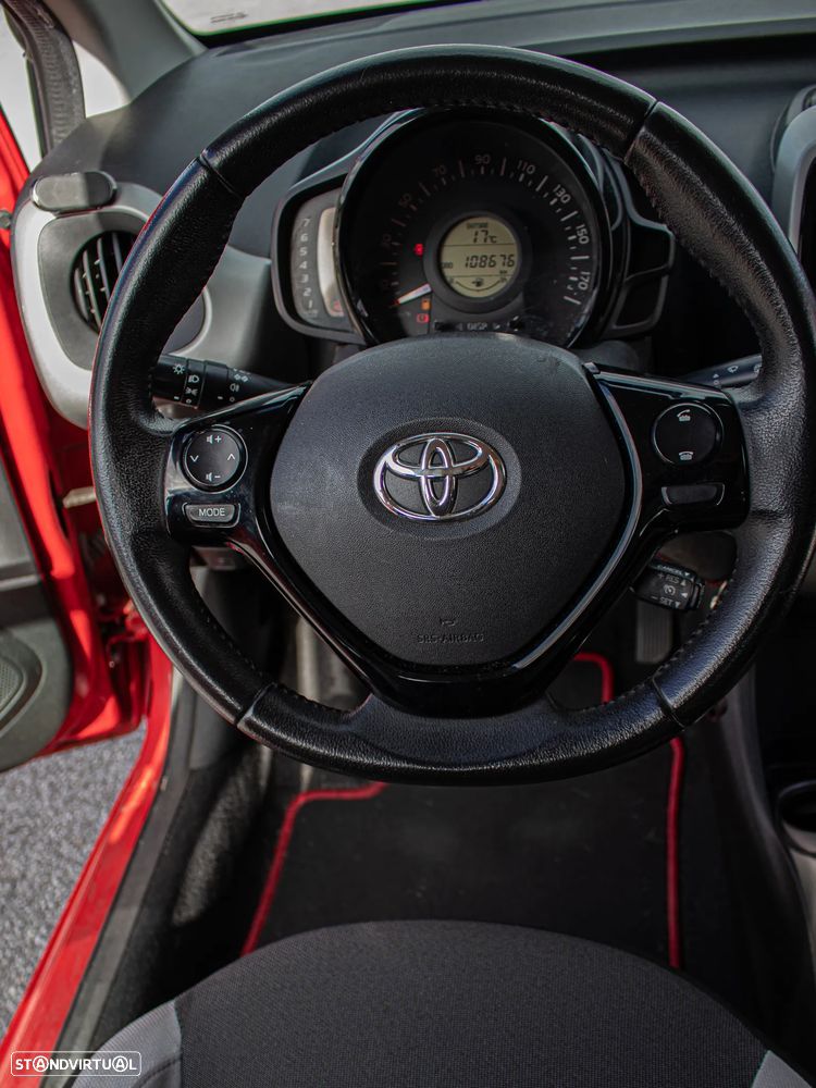 Toyota Aygo 1.0 X-Play+AC+X-Touch - 2