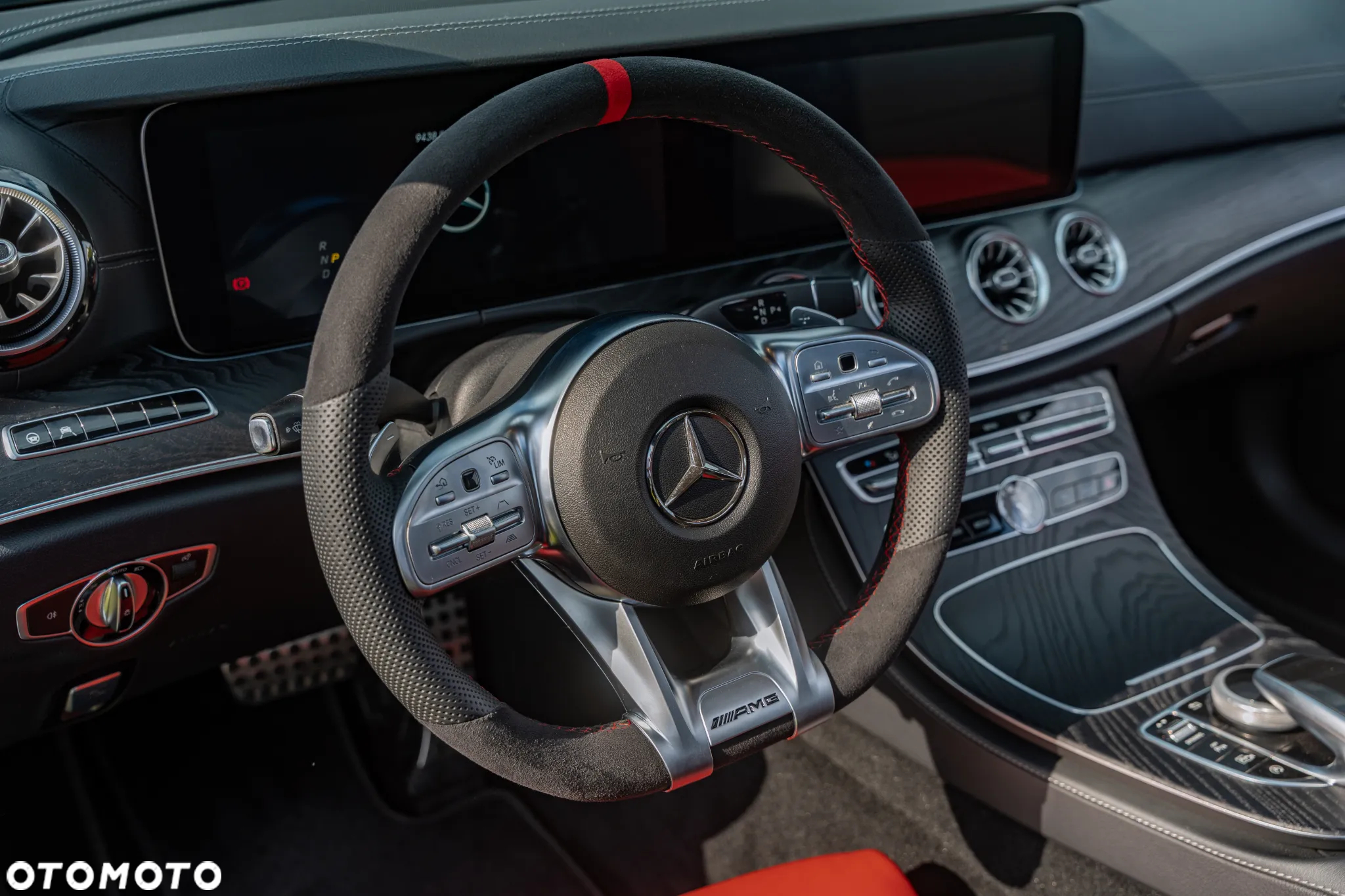 Mercedes-Benz Klasa E 400 d 4Matic Coupe 9G-TRONIC AMG Line - 35
