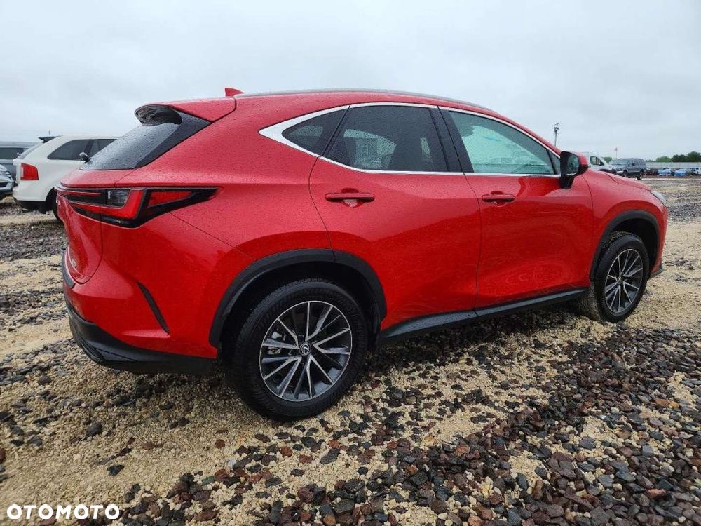 Lexus NX - 4