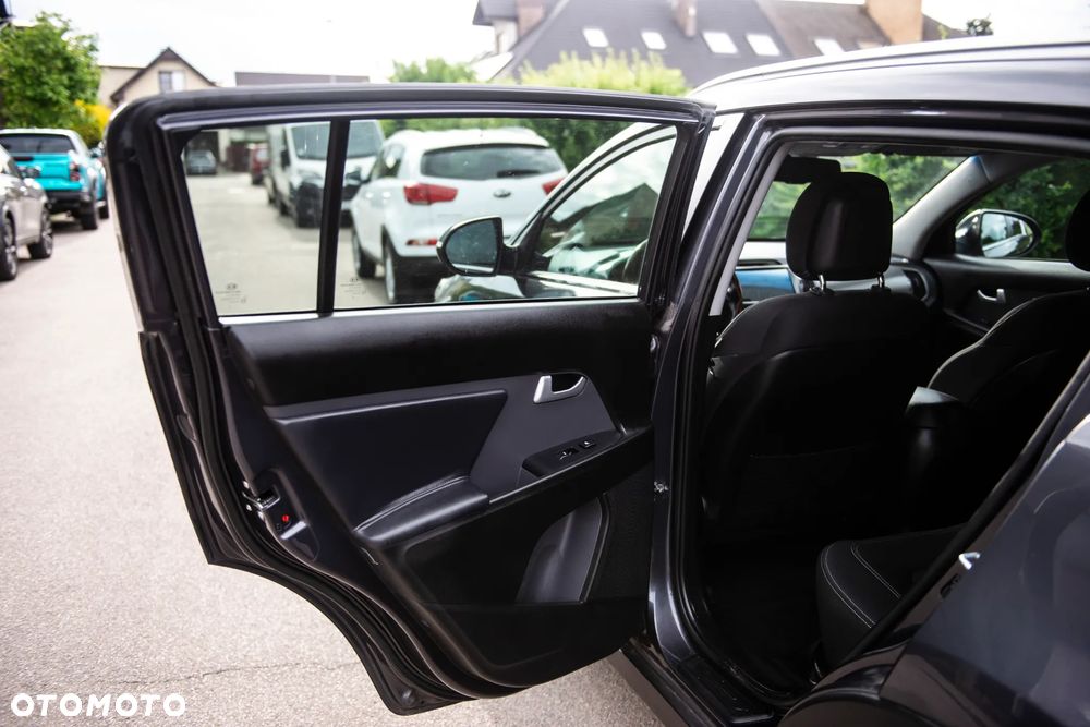 Kia Sportage 1.6 GDI 2WD Fifa World Cup Edition - 30