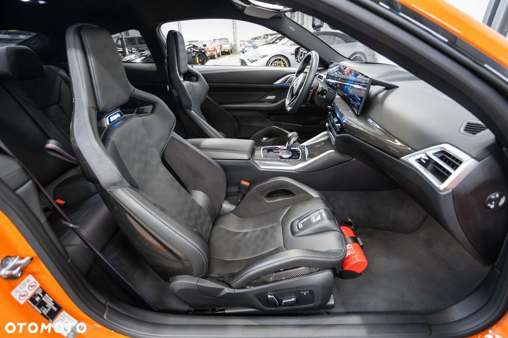 BMW M4 Competition M xDrive - 24