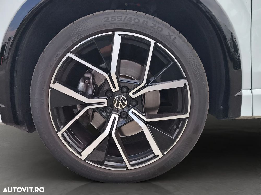 Volkswagen Tiguan - 30