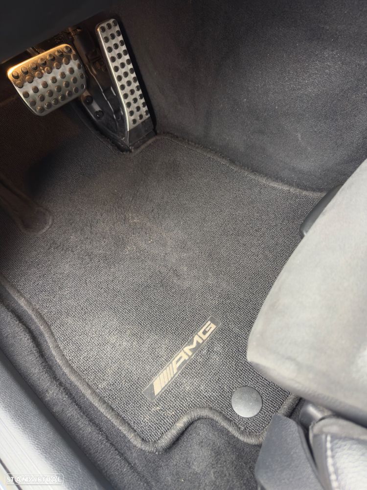 Mercedes-Benz E 300 de AMG Line - 47