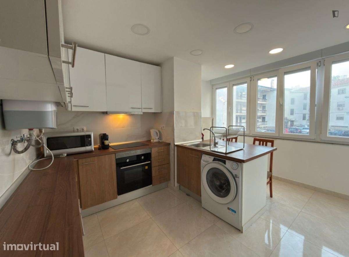 Quarto - localizado em Estoril Lisbon - Grande imagem: 4/8