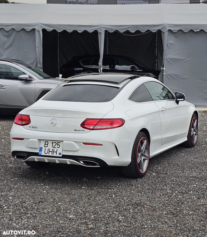 Mercedes-Benz C 300 Coupe 9G-TRONIC AMG Line - 4