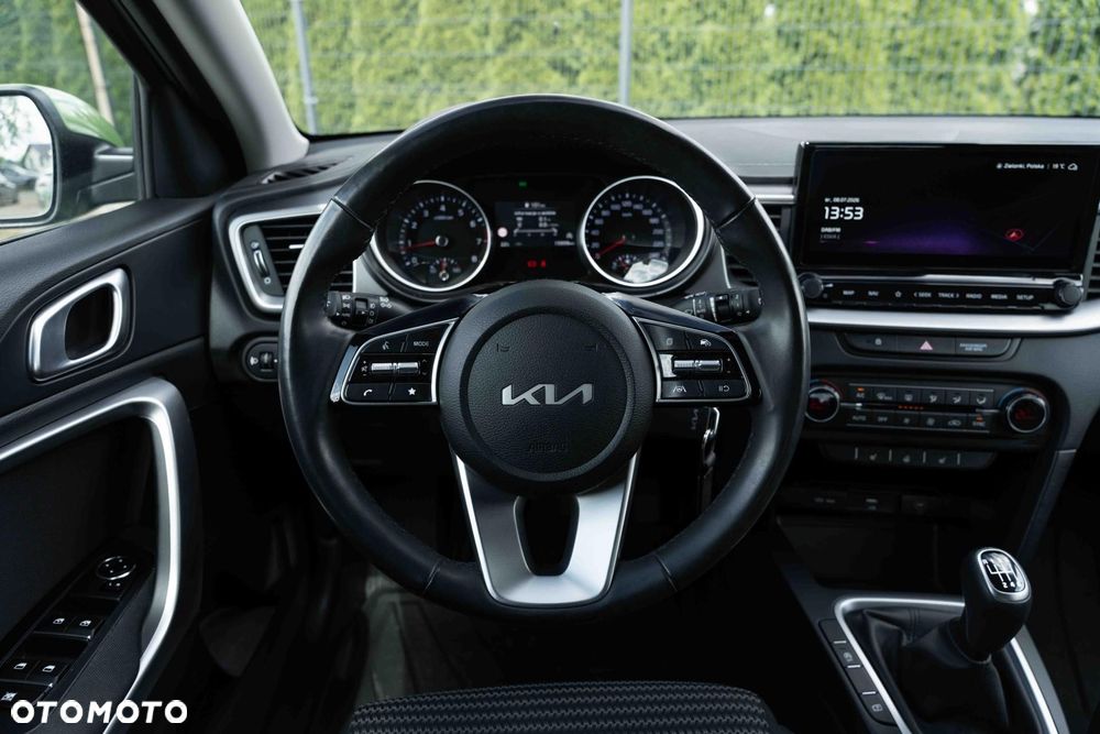 Kia XCeed 1.5 T-GDI M - 13