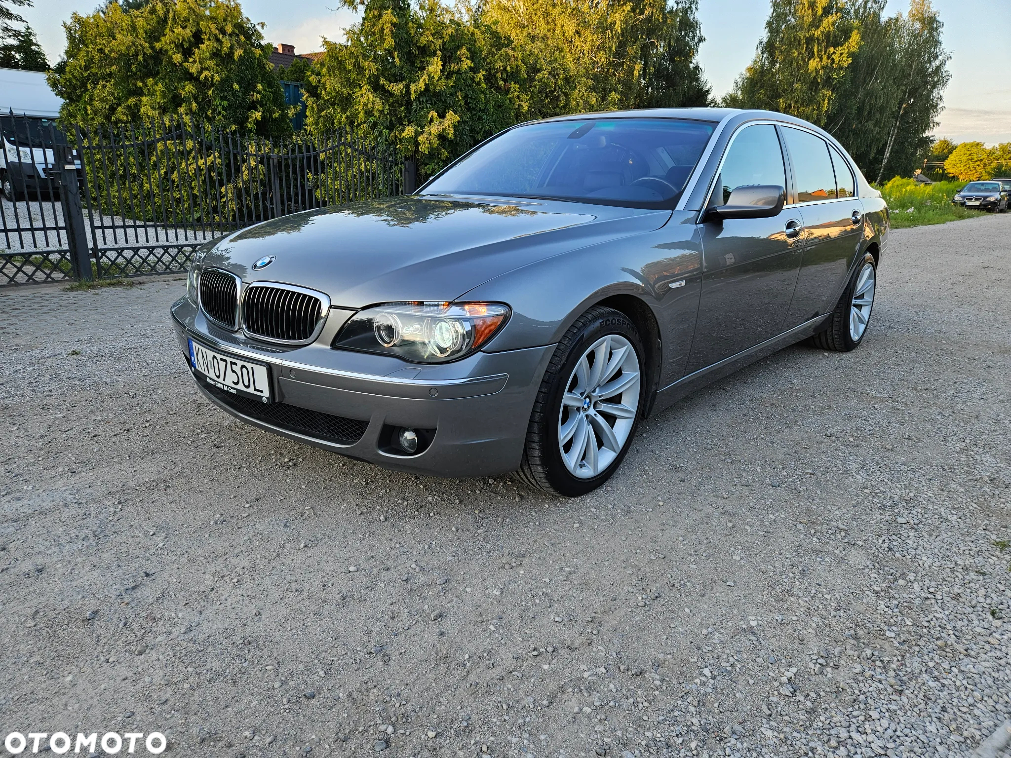 BMW Seria 7 750Li - 30