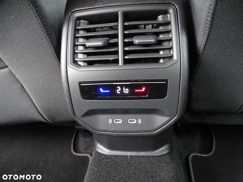 Seat Leon 1.5 eTSI Full LED DSG - 15
