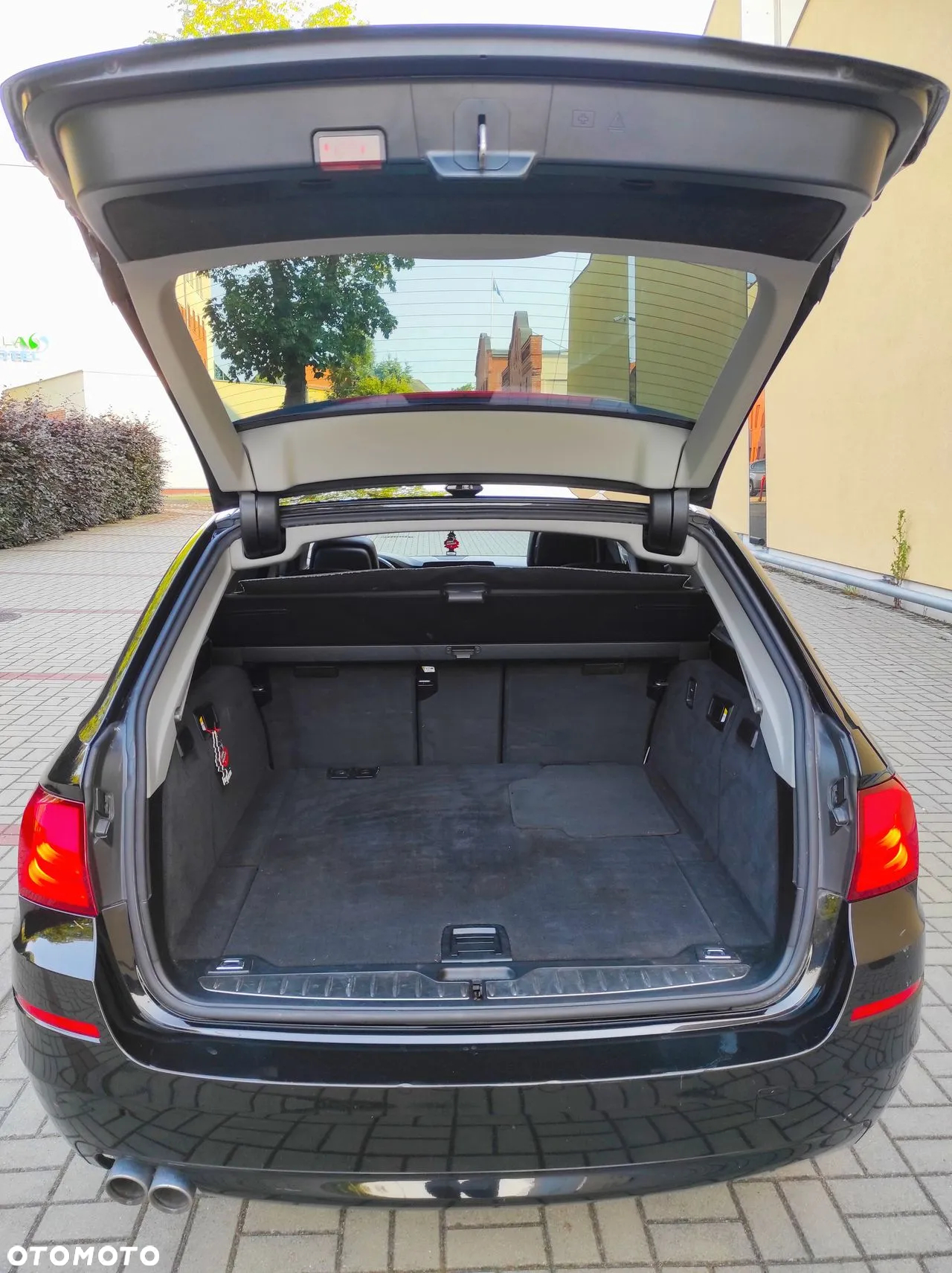 BMW Seria 5 520d - 37