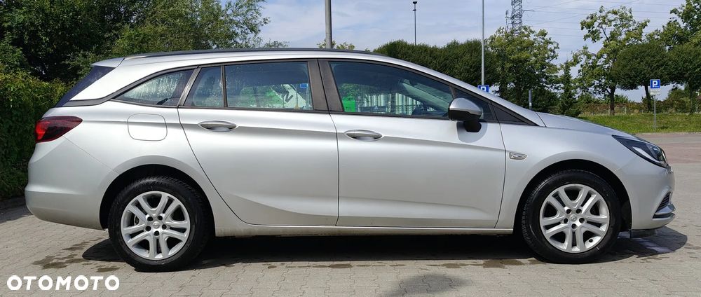 Opel Astra 1.6 CDTI Enjoy - 4