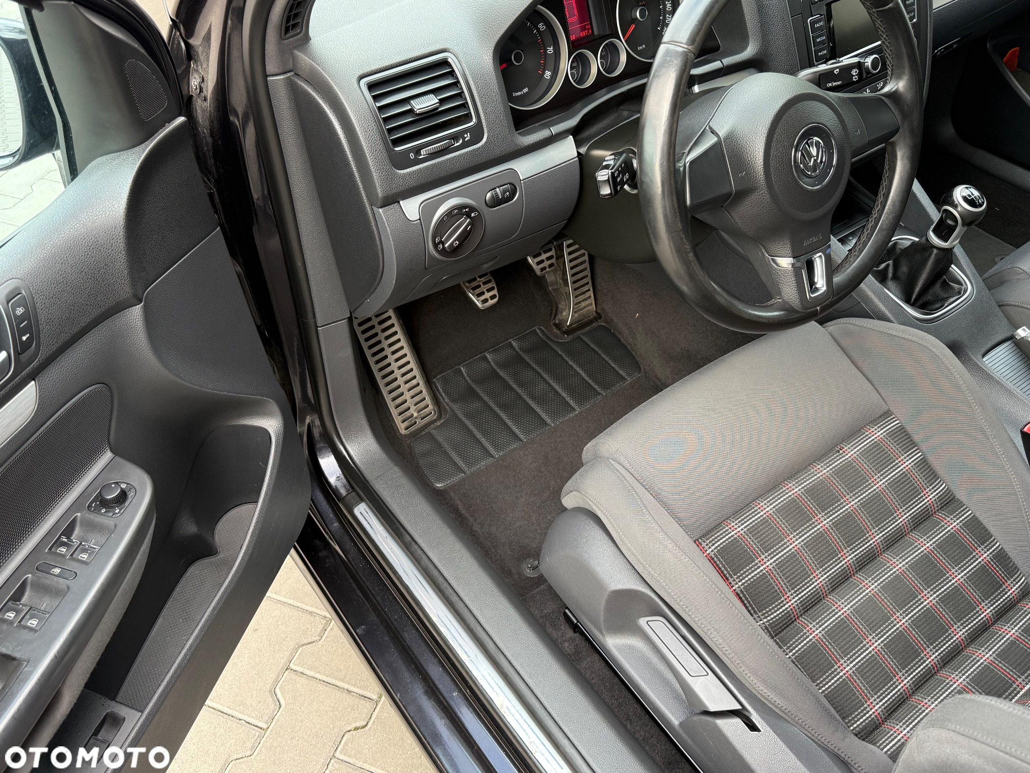 Volkswagen Golf 2.0 GTI - 16