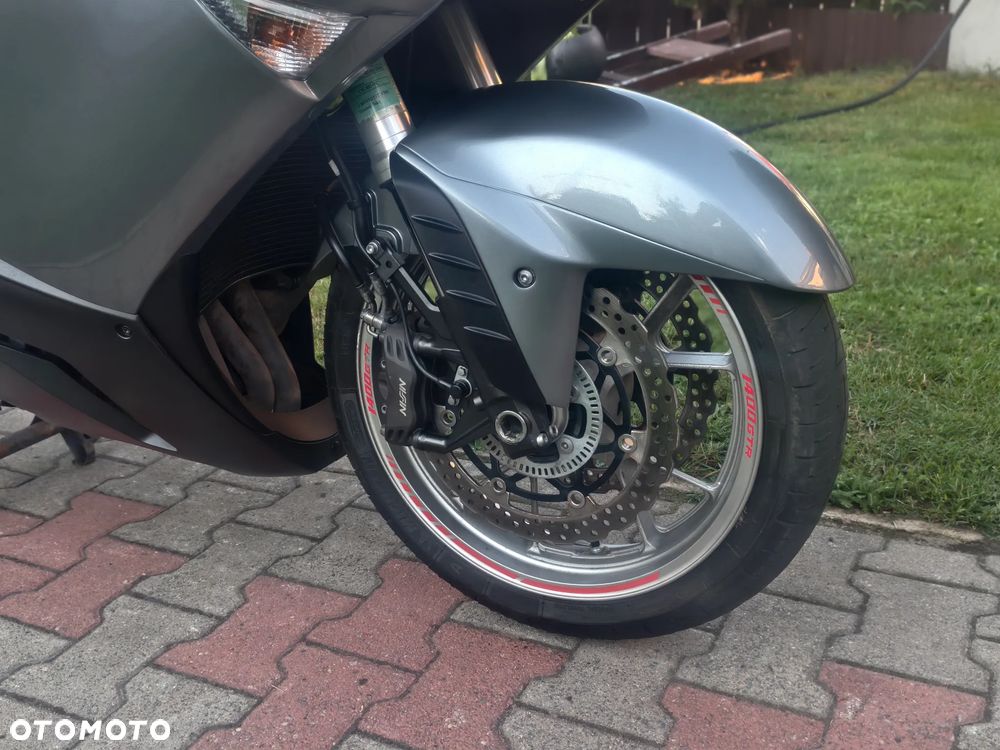 Kawasaki GTR - 13