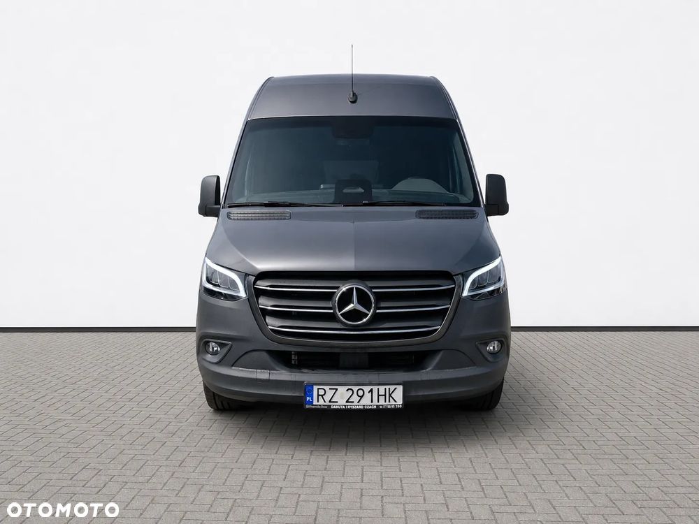 Mercedes-Benz Sprinter - 3