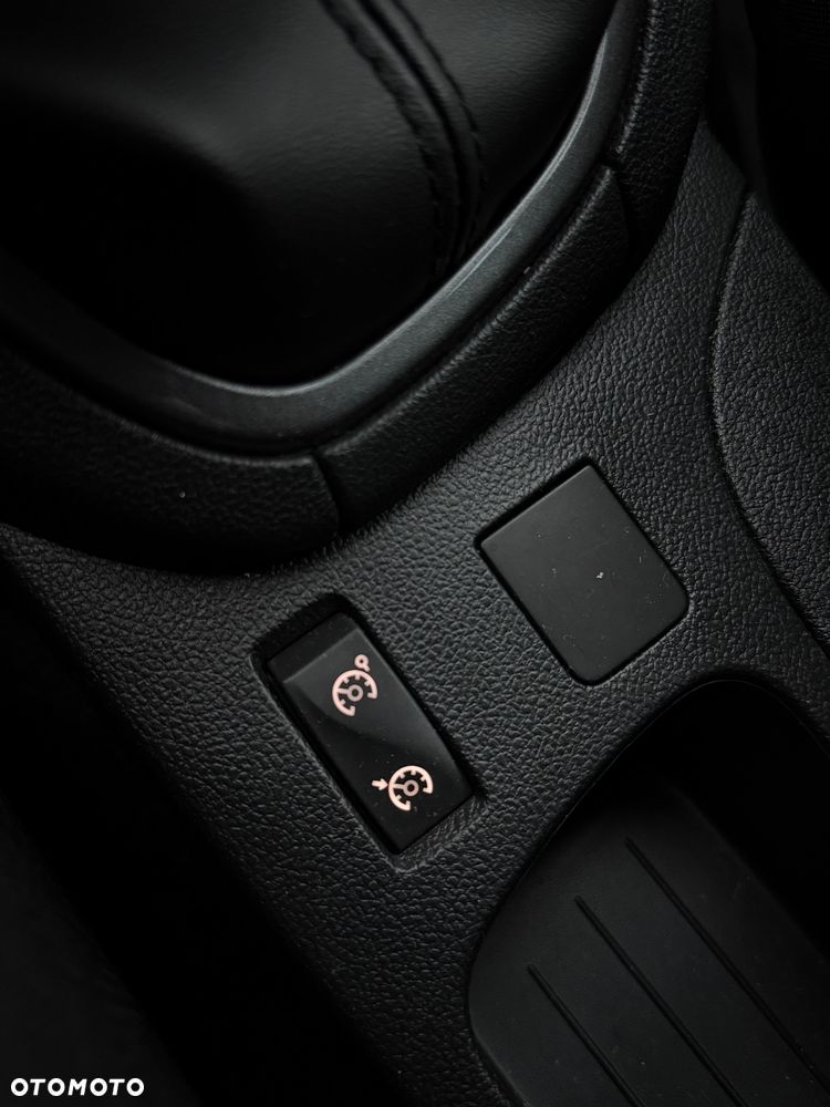 Renault Clio Energy TCe 90 Start & Stop Limited - 28