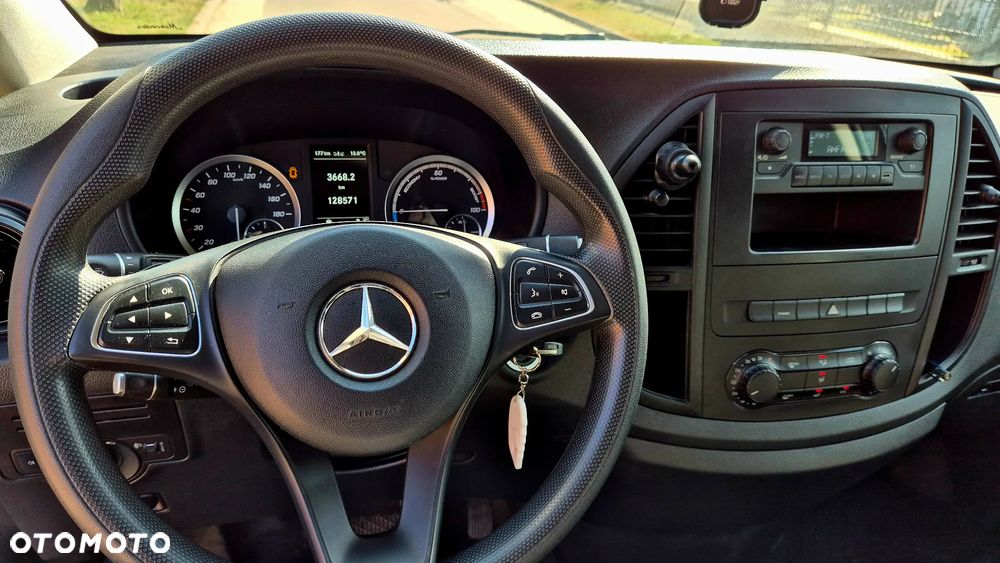 Mercedes-Benz E-VITO - 7