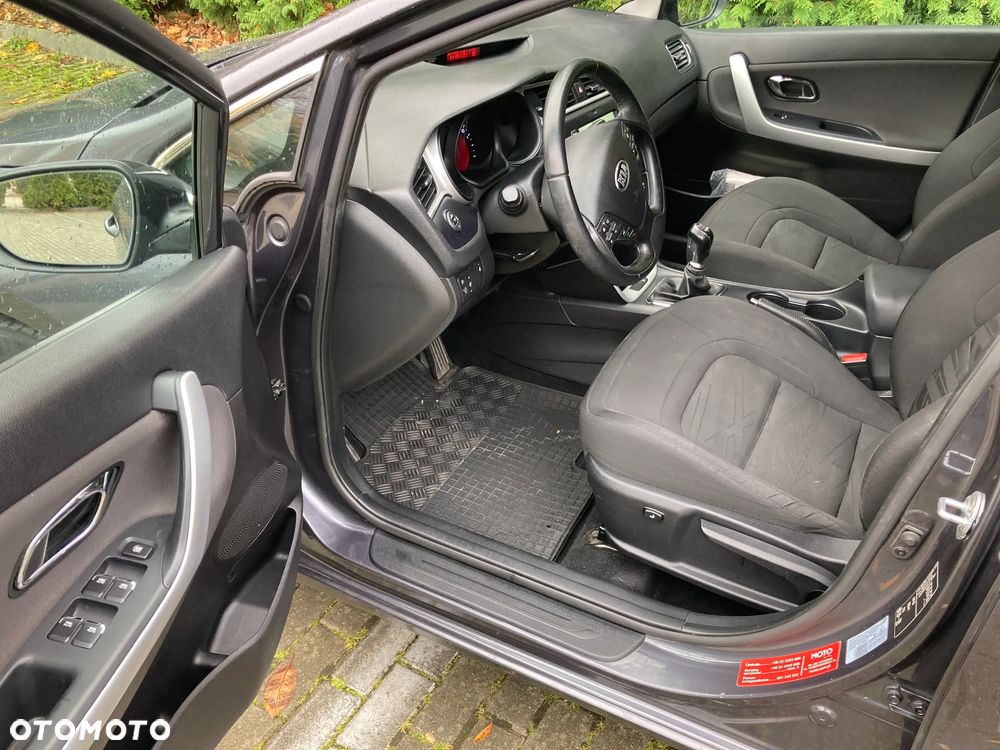 Kia Ceed Cee'd 1.6 GDI L - 12