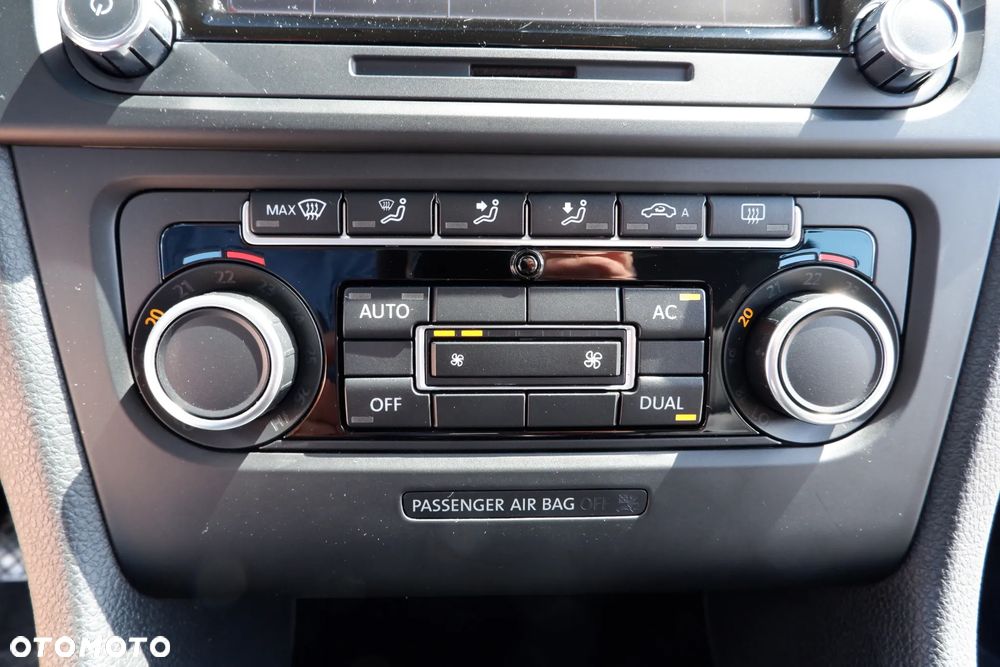 Volkswagen Golf 1.4 TSI Highline - 24