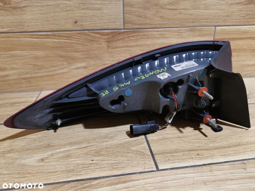 Lampa Prawy Tył  Ford Mondeo MK5 - 3