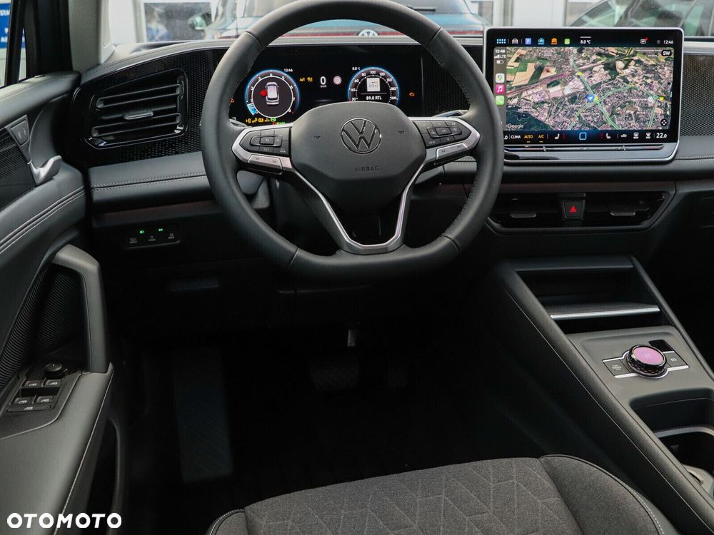 Volkswagen Tiguan - 16