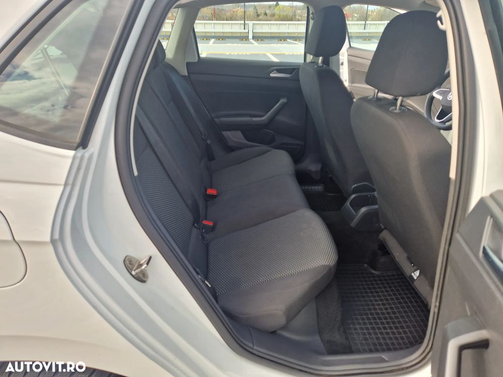 Volkswagen Polo 1.0 MPI Base - 12