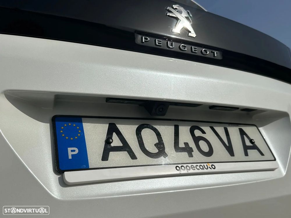 Peugeot 3008 1.6 Hybrid Allure e-EAT8 - 15