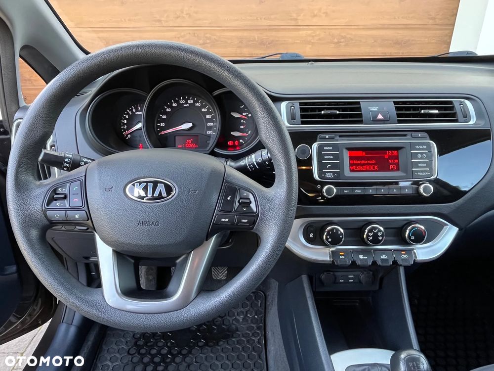 Kia Rio - 6