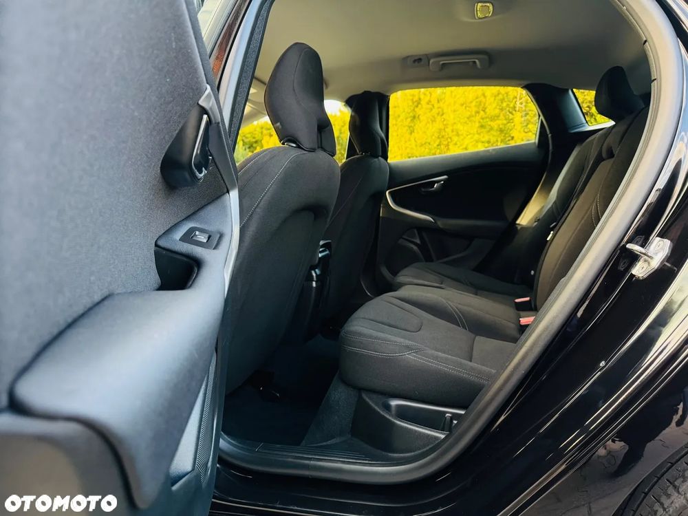 Volvo V40 T2 Drive-E Momentum - 30