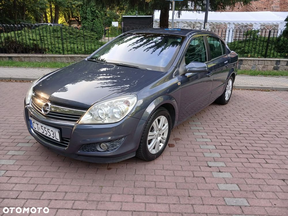 Opel Astra 1.6 Cosmo - 8