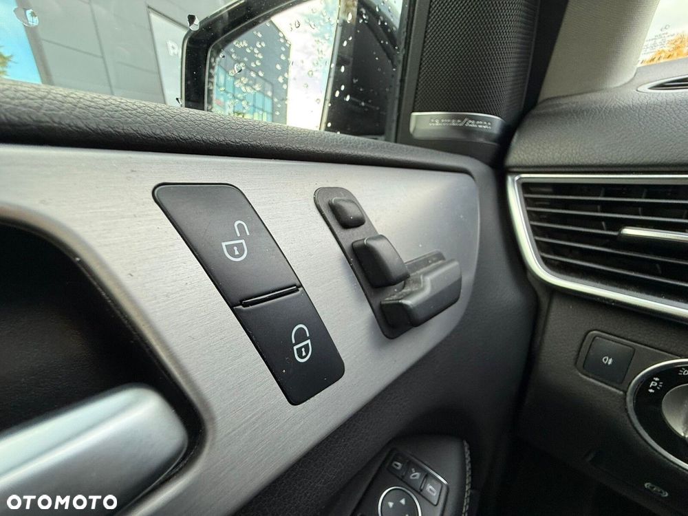 Mercedes-Benz ML 350 BlueTec 4-Matic - 12