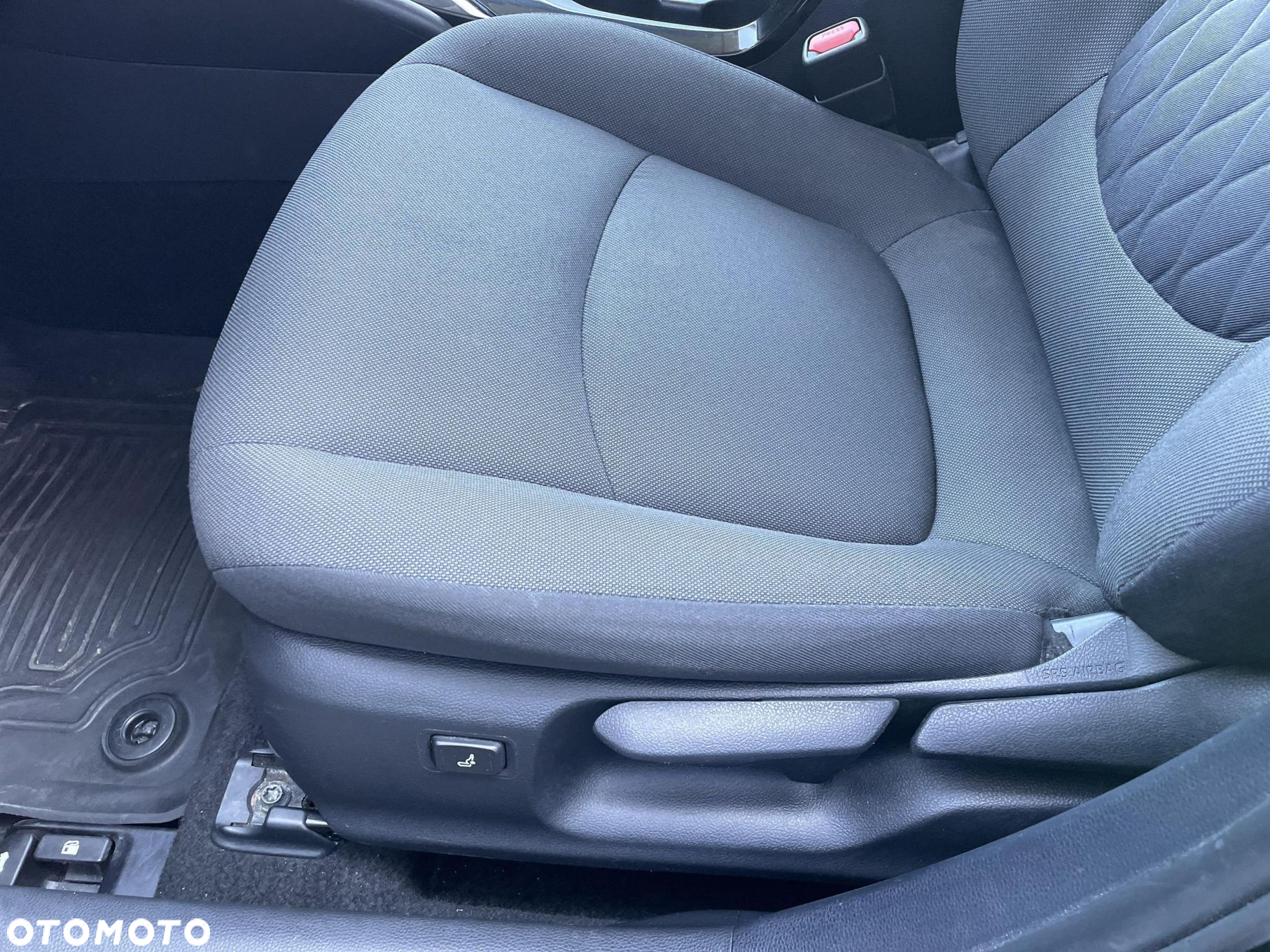 Toyota Corolla - 12