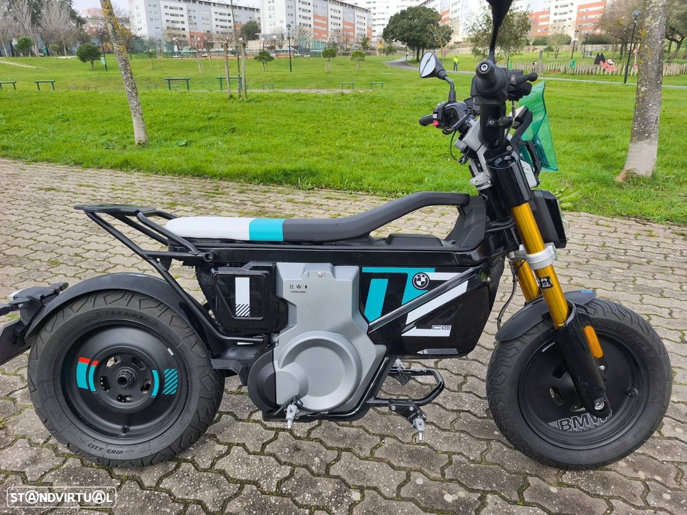 BMW CE 02 Highline - 12